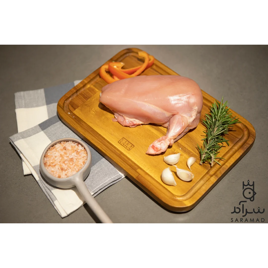 سینه مرغ با استخوان بدون پوست